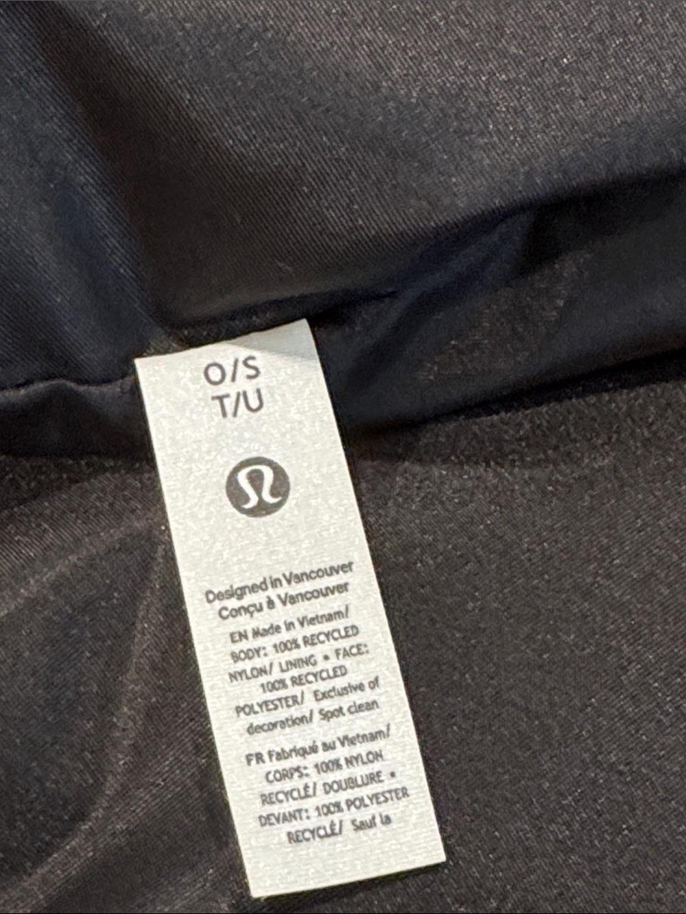 lululemon athletica Bag Beige Pleated Shoulder Bag 10L with Black Trim - Picture 16 of 17